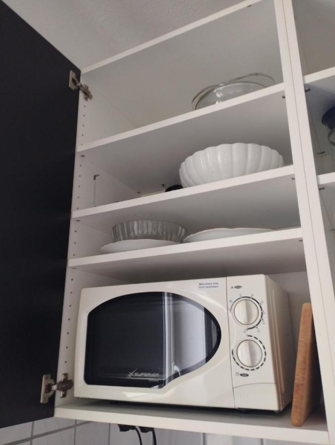 Sunny Side Apartment Кил Екстериор снимка